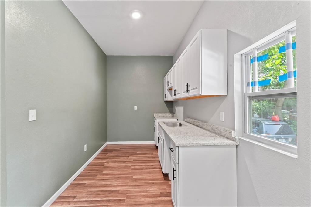 2915 Wabash Avenue — photo 17