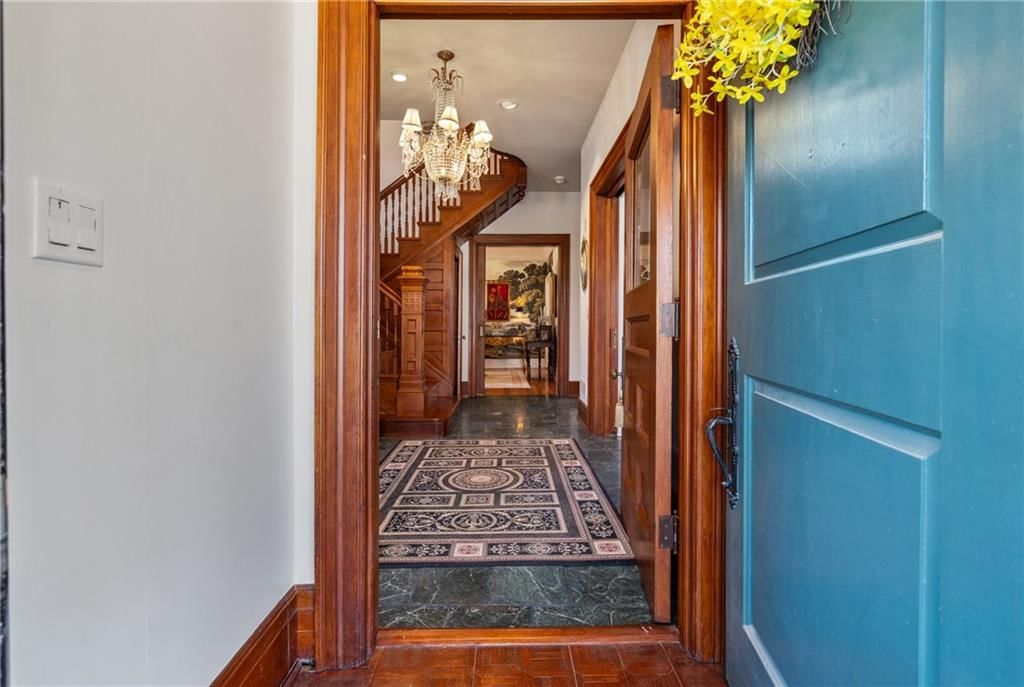 415 Benton Boulevard — photo 5