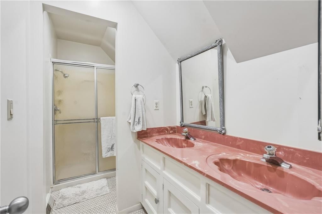 415 Benton Boulevard — photo 63