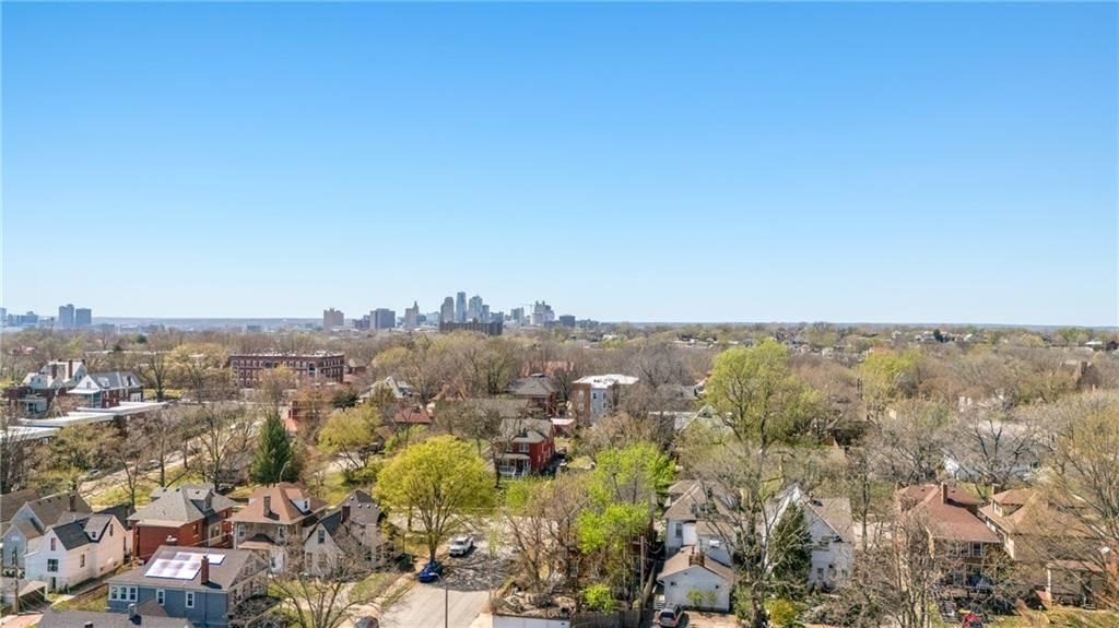 415 Benton Boulevard — photo 82