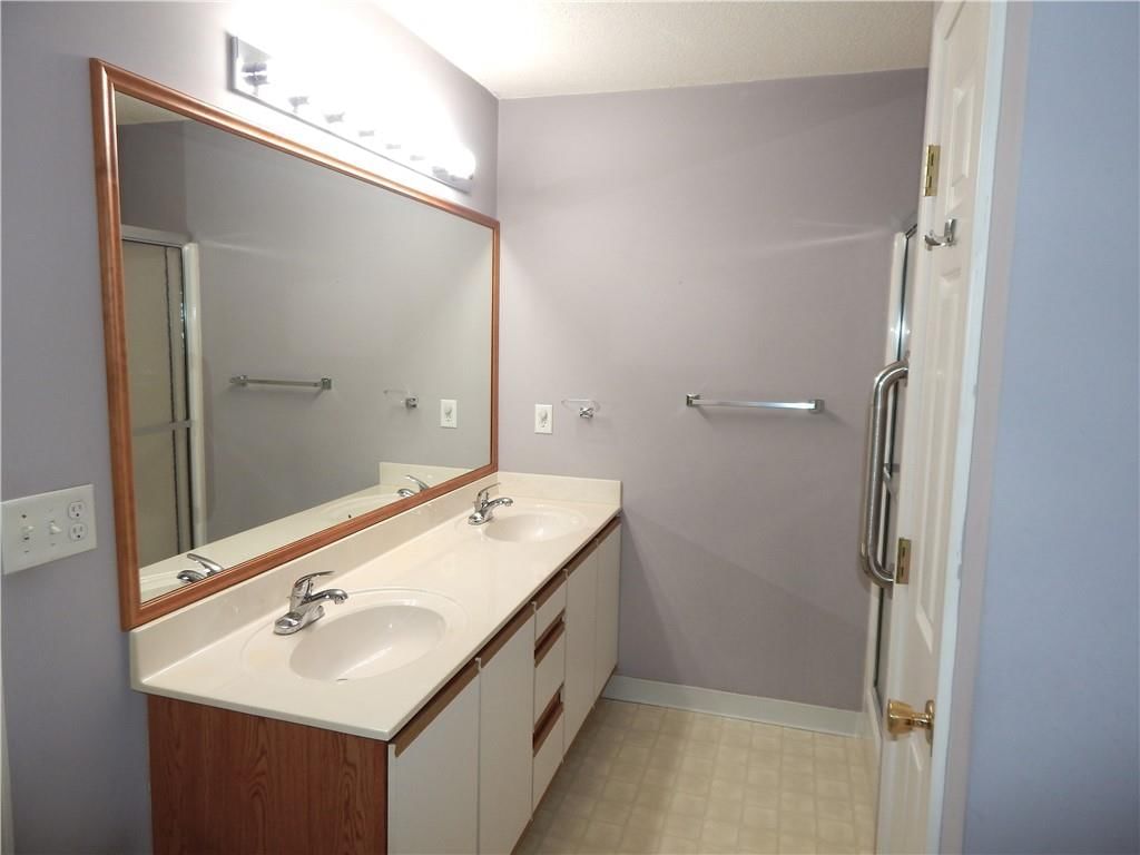 2385 NE 68th Street — photo 25