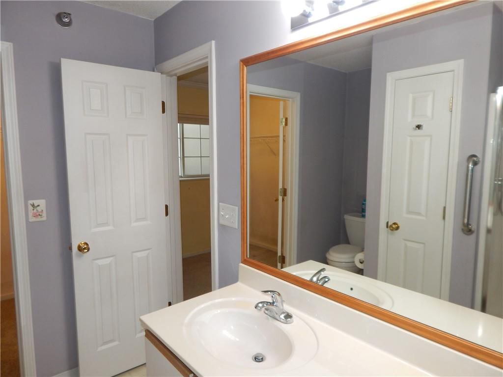 2385 NE 68th Street — photo 27