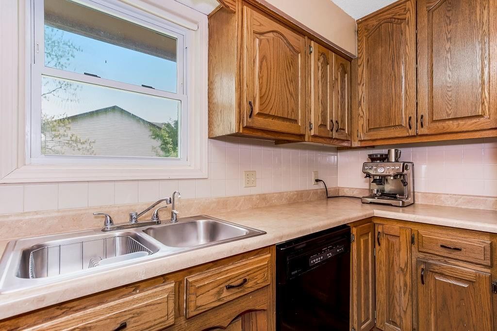 409 Creach Drive — photo 8