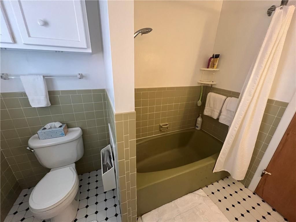 709 N Montgomery Street — photo 22