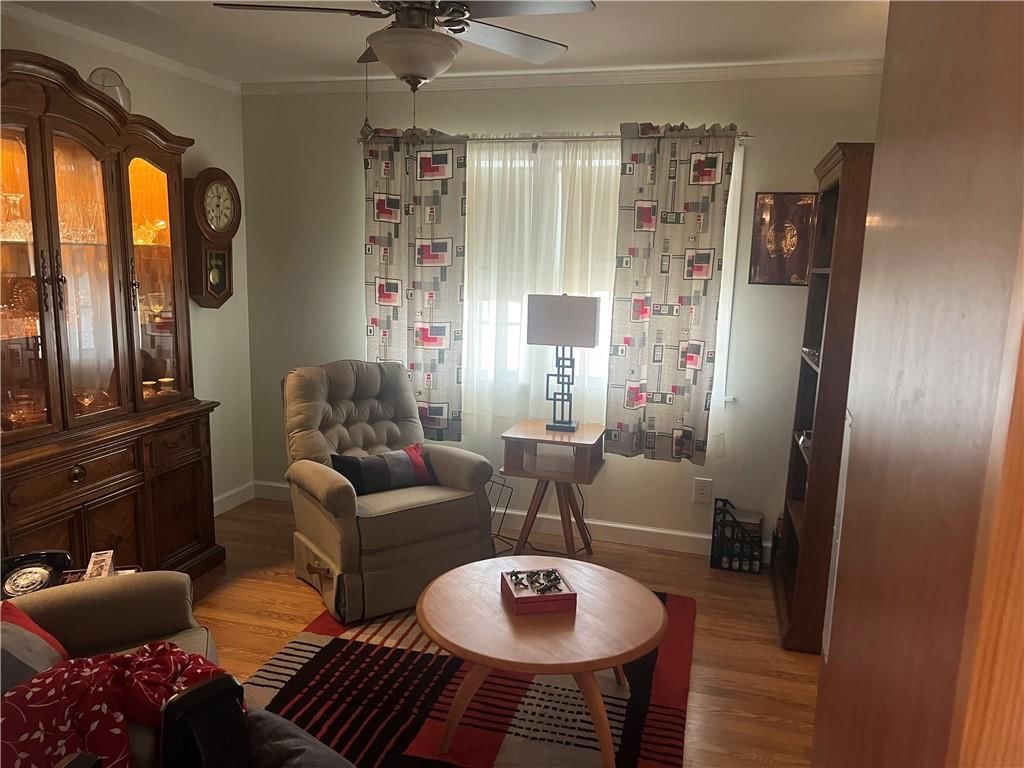 709 N Montgomery Street — photo 28