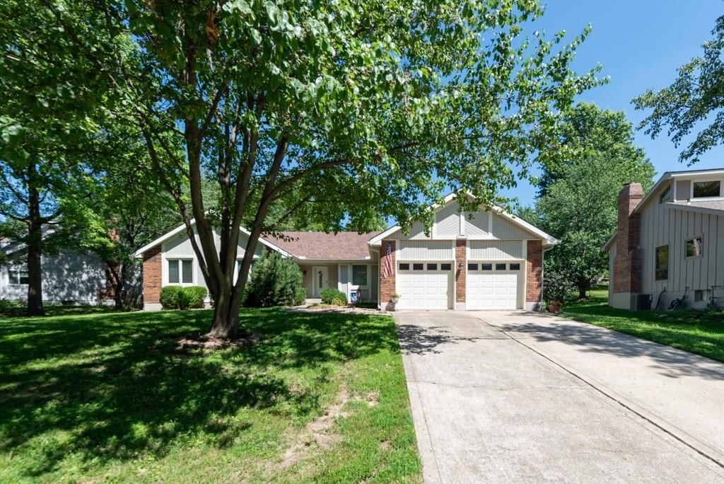 5116 NW Walden Drive, Kansas City, MO