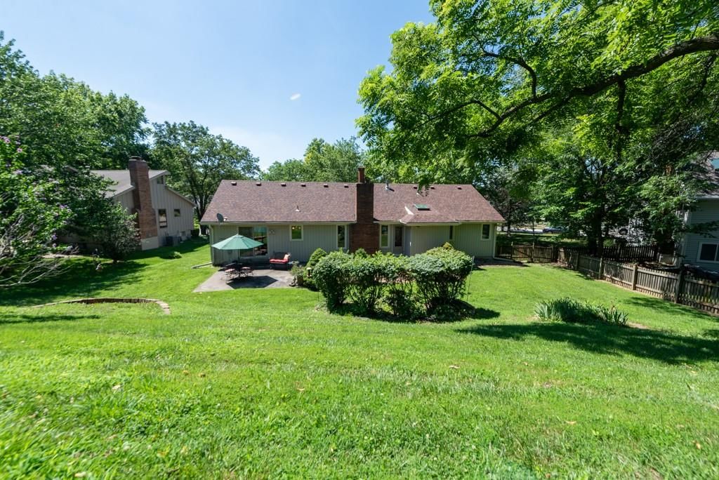 5116 NW Walden Drive — photo 31