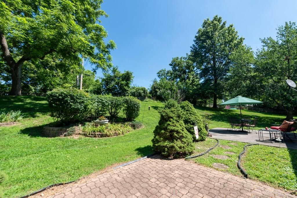 5116 NW Walden Drive — photo 32