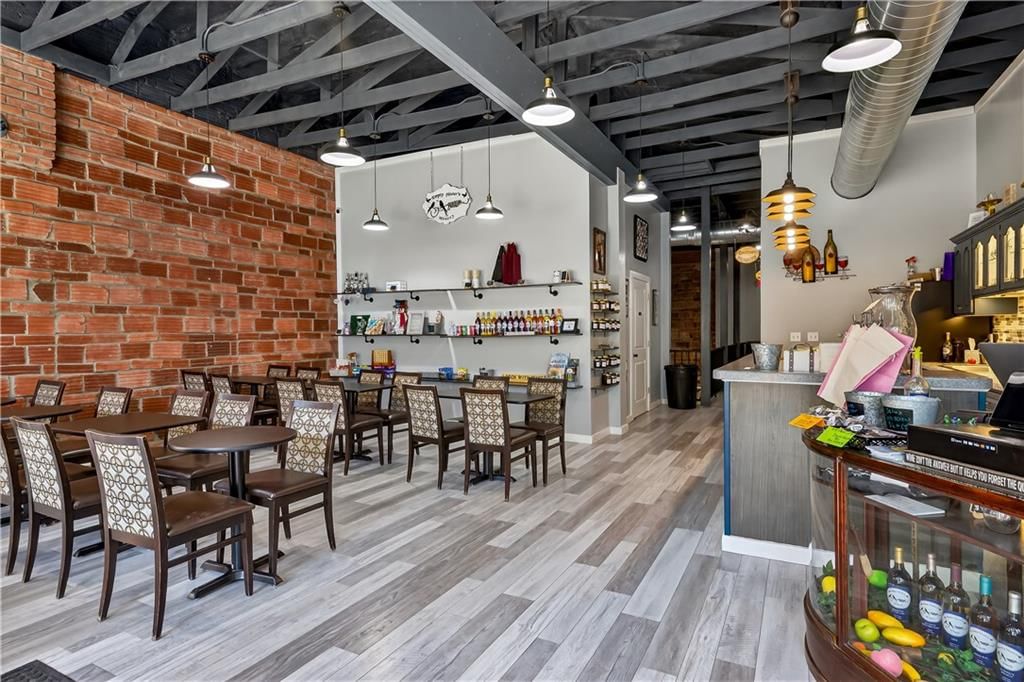 338 Elmore Street — photo 3