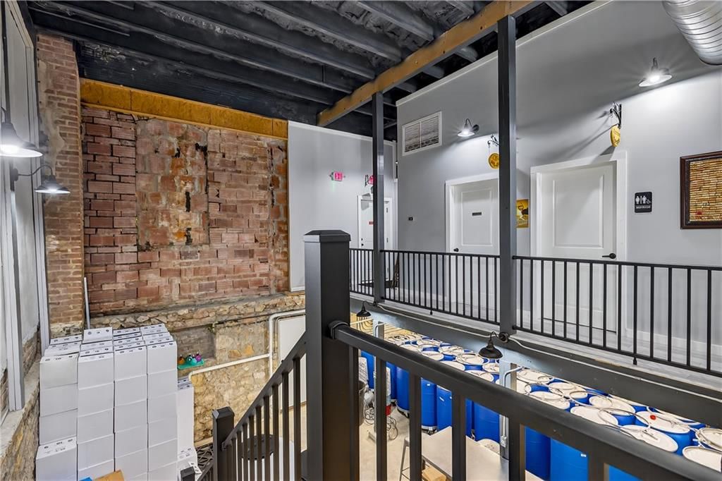 338 Elmore Street — photo 12