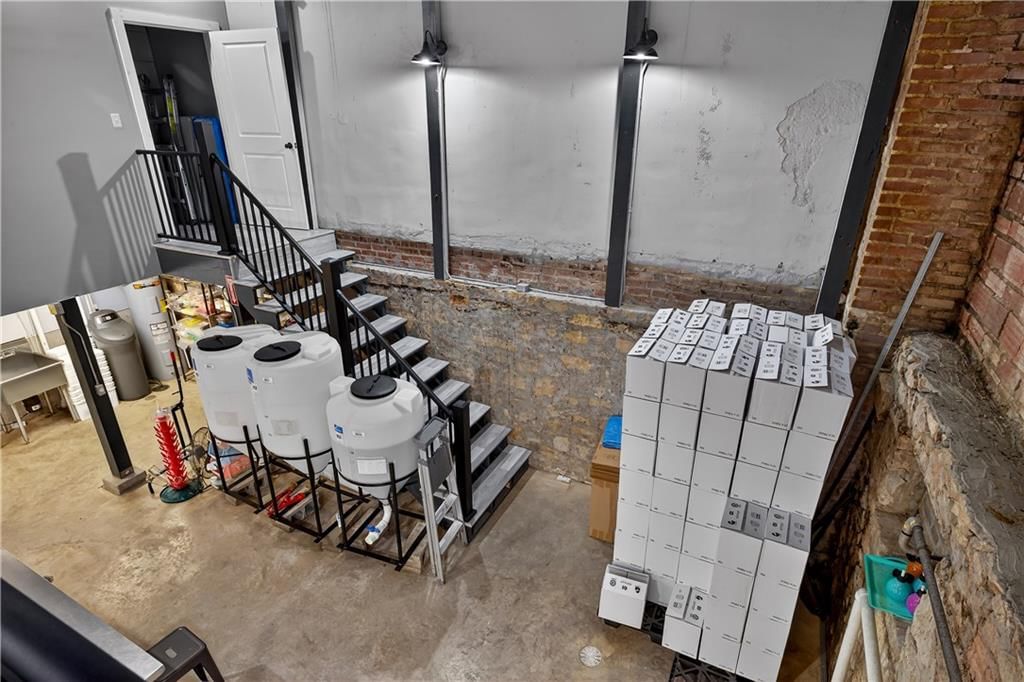 338 Elmore Street — photo 15