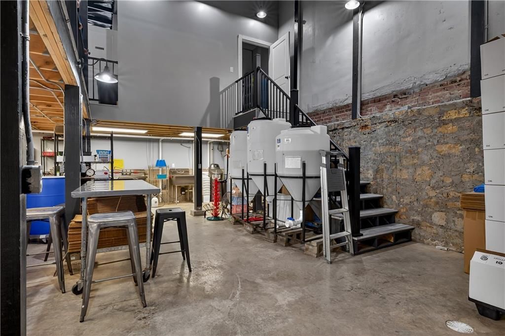 338 Elmore Street — photo 16