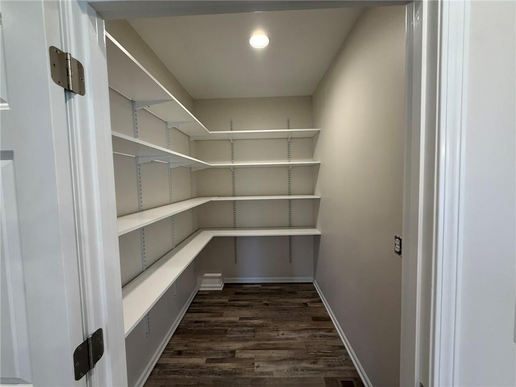1005 George Court — photo 10