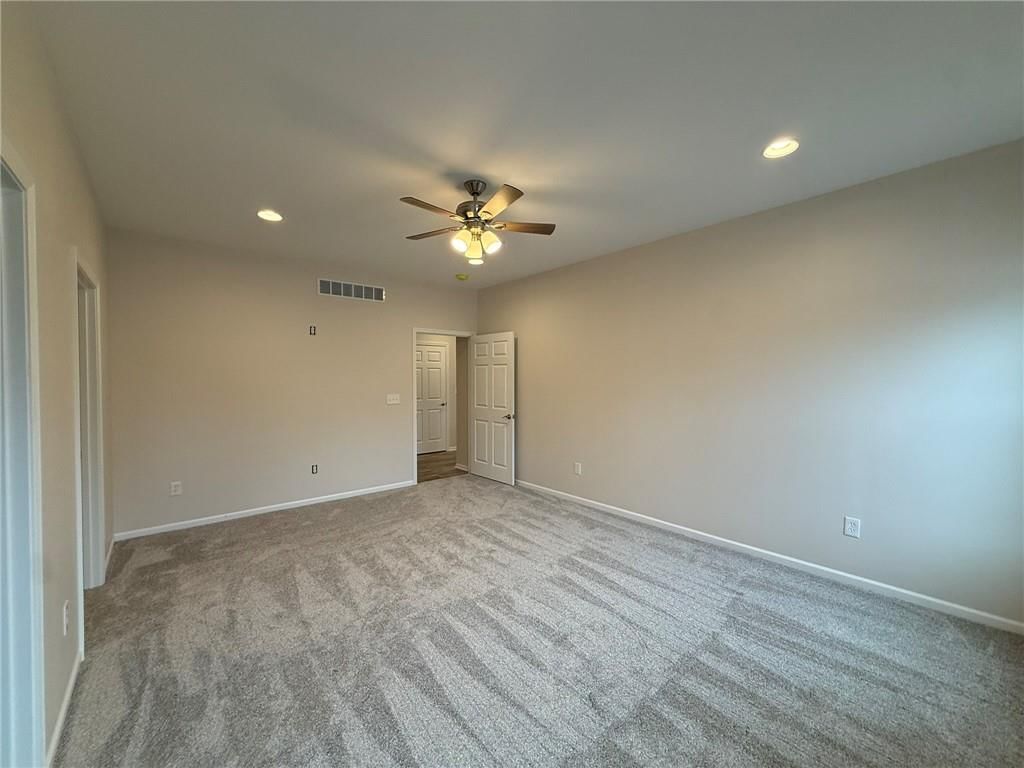 1005 George Court — photo 18