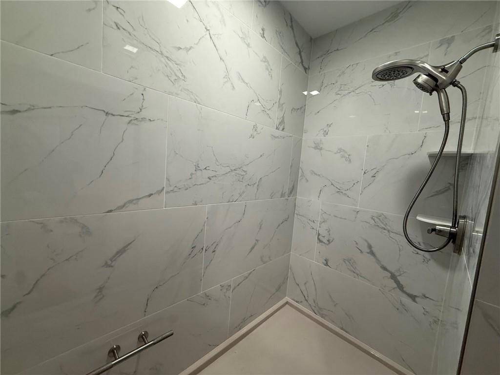 1005 George Court — photo 22