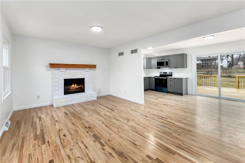 1206 SW Mission Place — photo 6