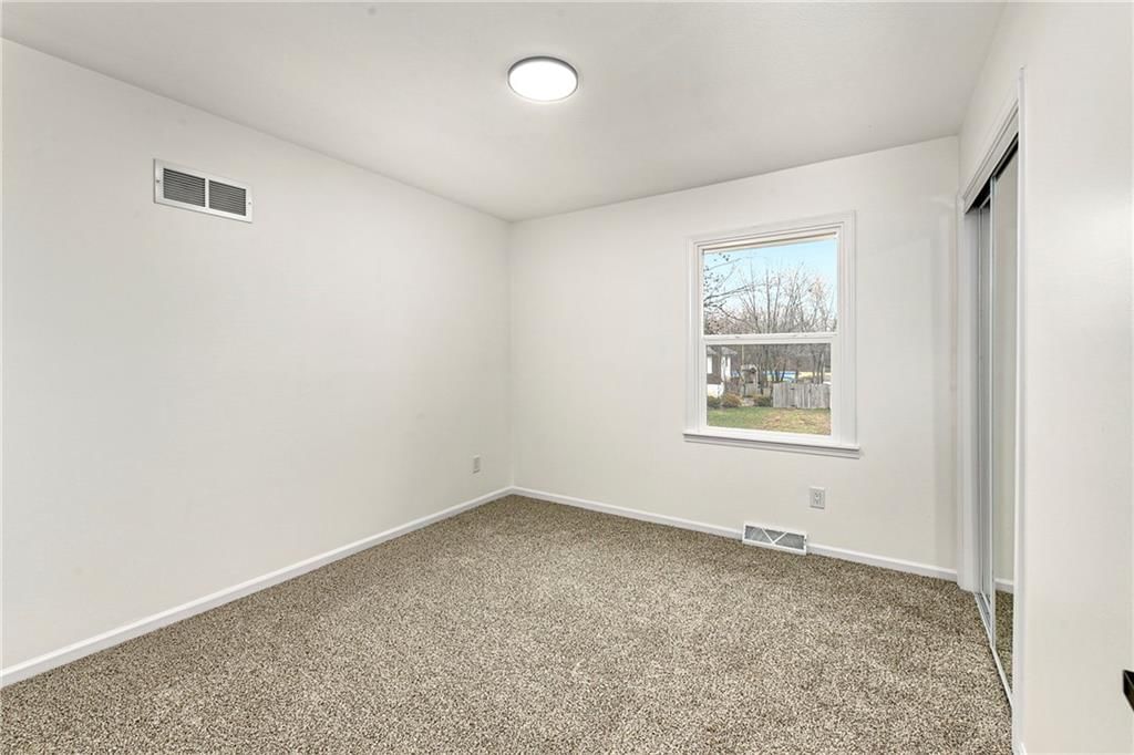 1206 SW Mission Place — photo 15