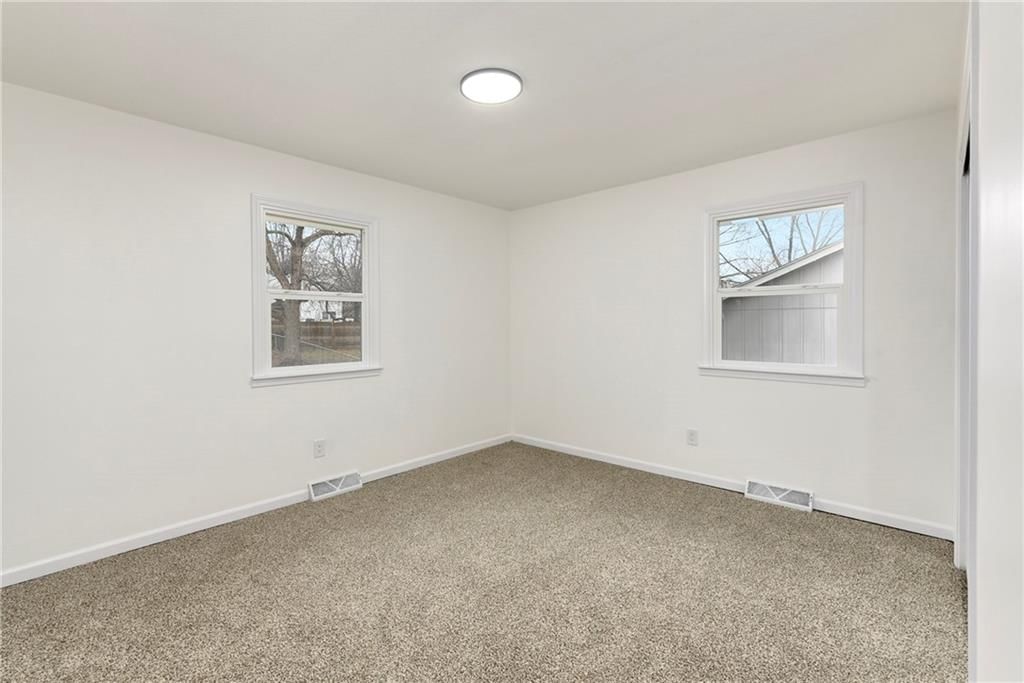 1206 SW Mission Place — photo 18