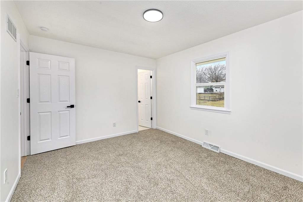 1206 SW Mission Place — photo 19