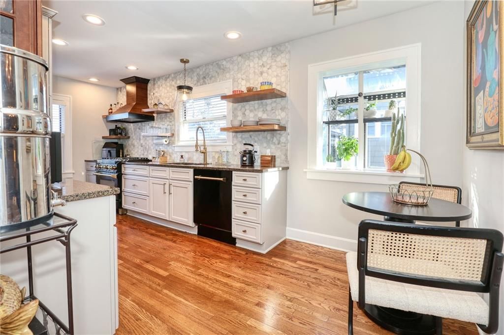 4921 Bell Street — photo 14
