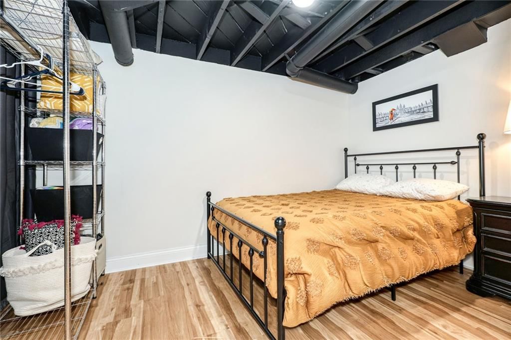 4921 Bell Street — photo 36