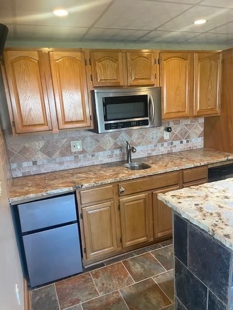 7302 W 157th Terrace — photo 16