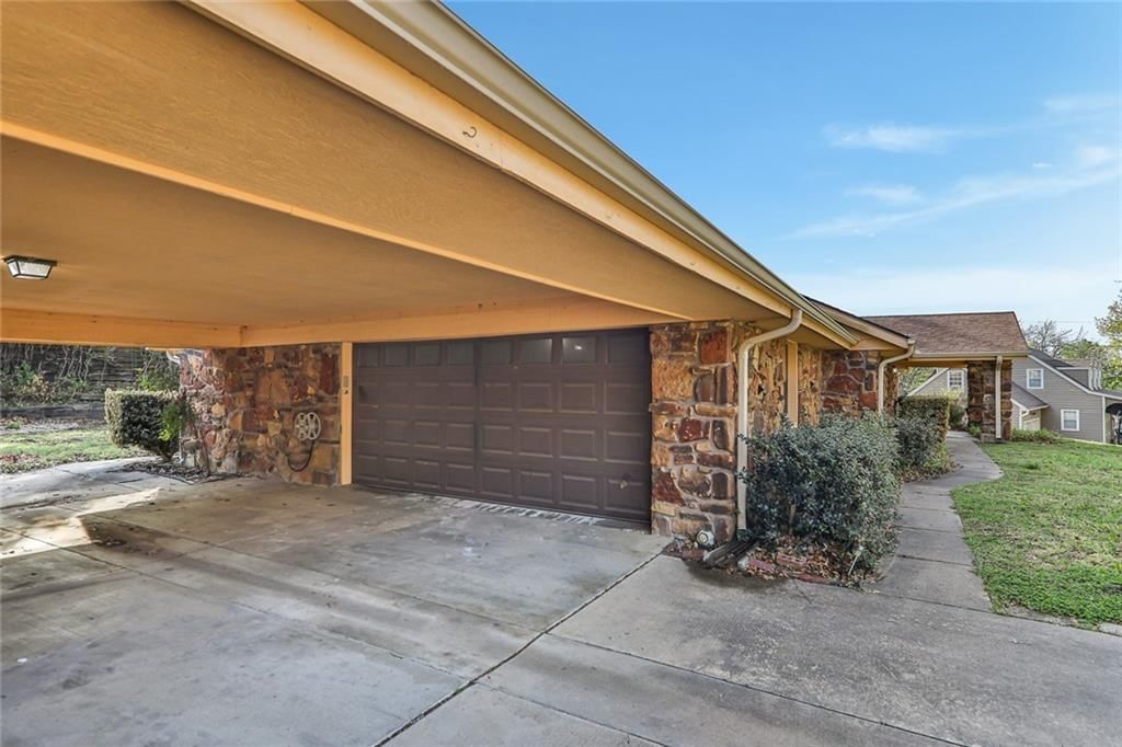 1301 Crestwood Drive — photo 5