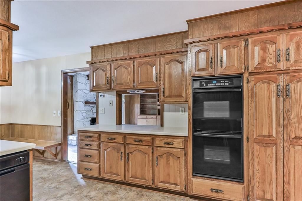 1301 Crestwood Drive — photo 13