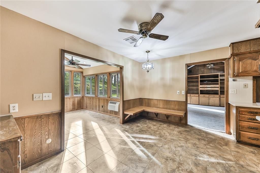 1301 Crestwood Drive — photo 15