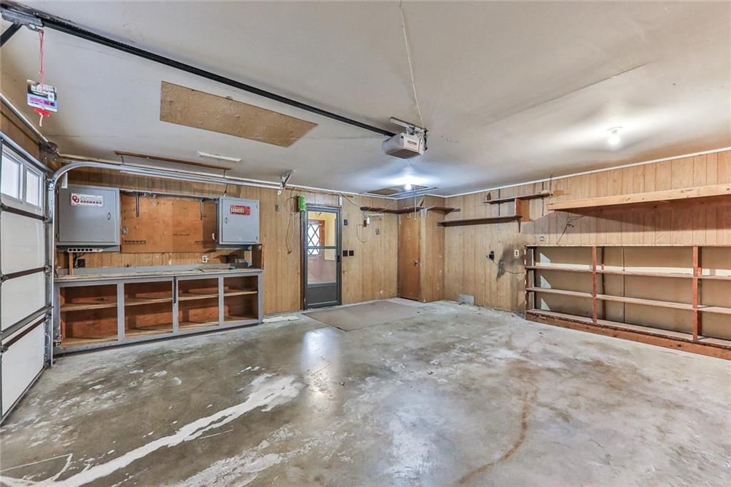 1301 Crestwood Drive — photo 20