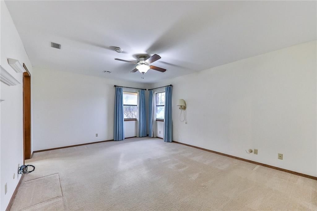 1301 Crestwood Drive — photo 29