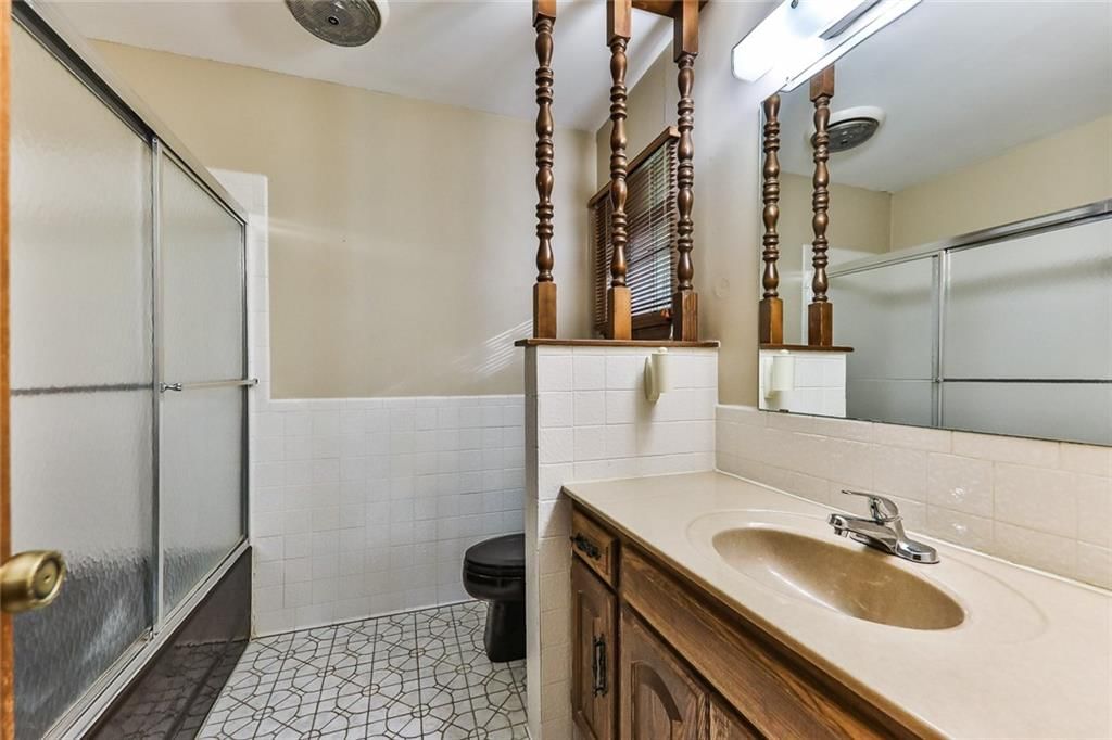1301 Crestwood Drive — photo 33