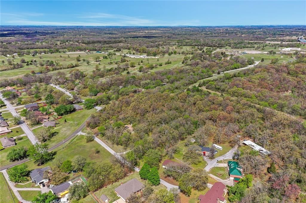 1301 Crestwood Drive — photo 49