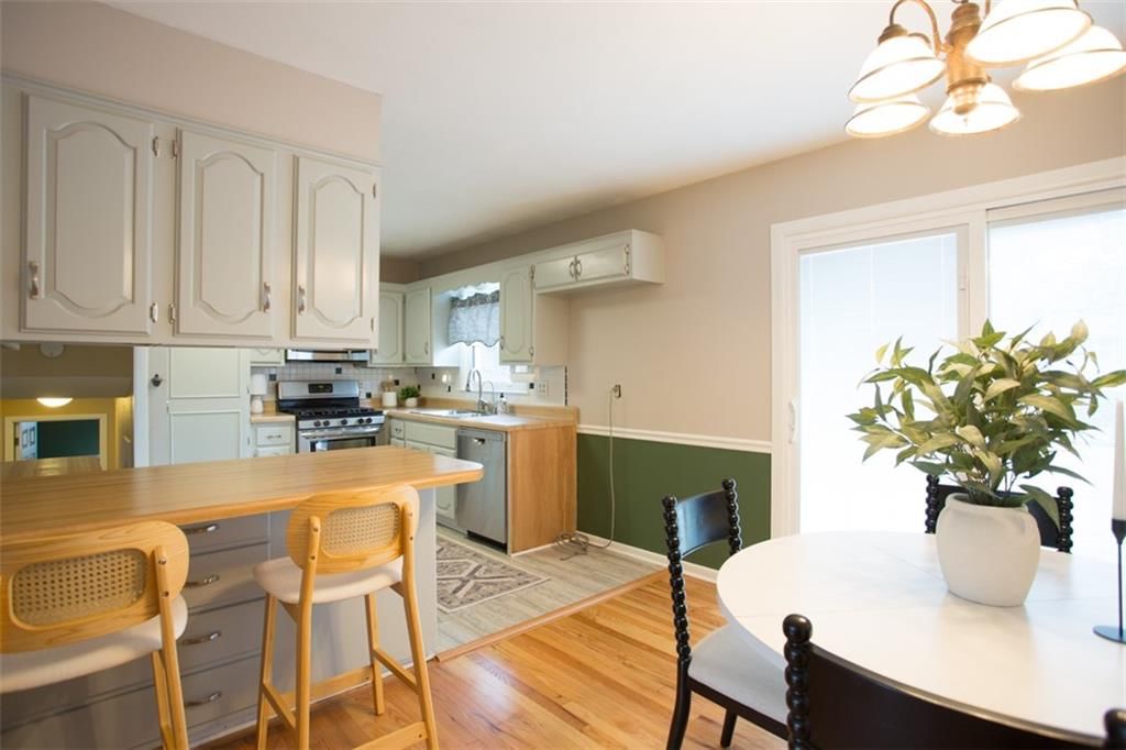 9706 HAYES Drive — photo 9