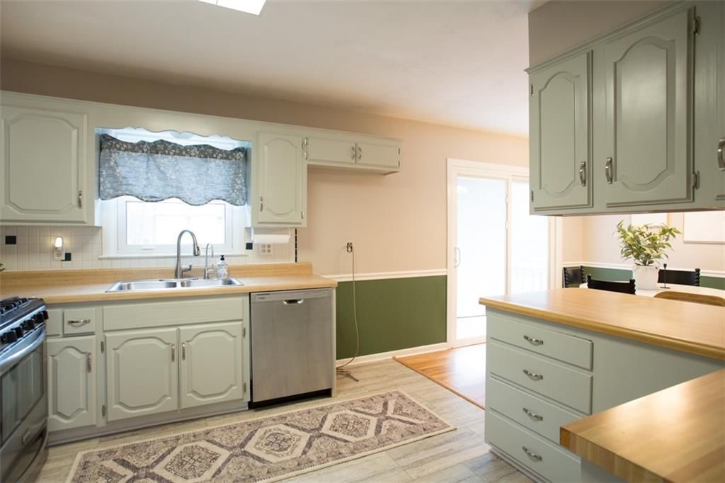 9706 HAYES Drive — photo 11