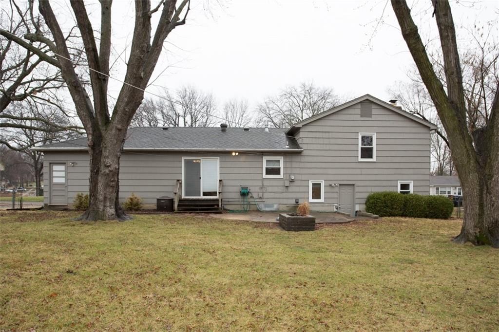 9706 HAYES Drive — photo 32