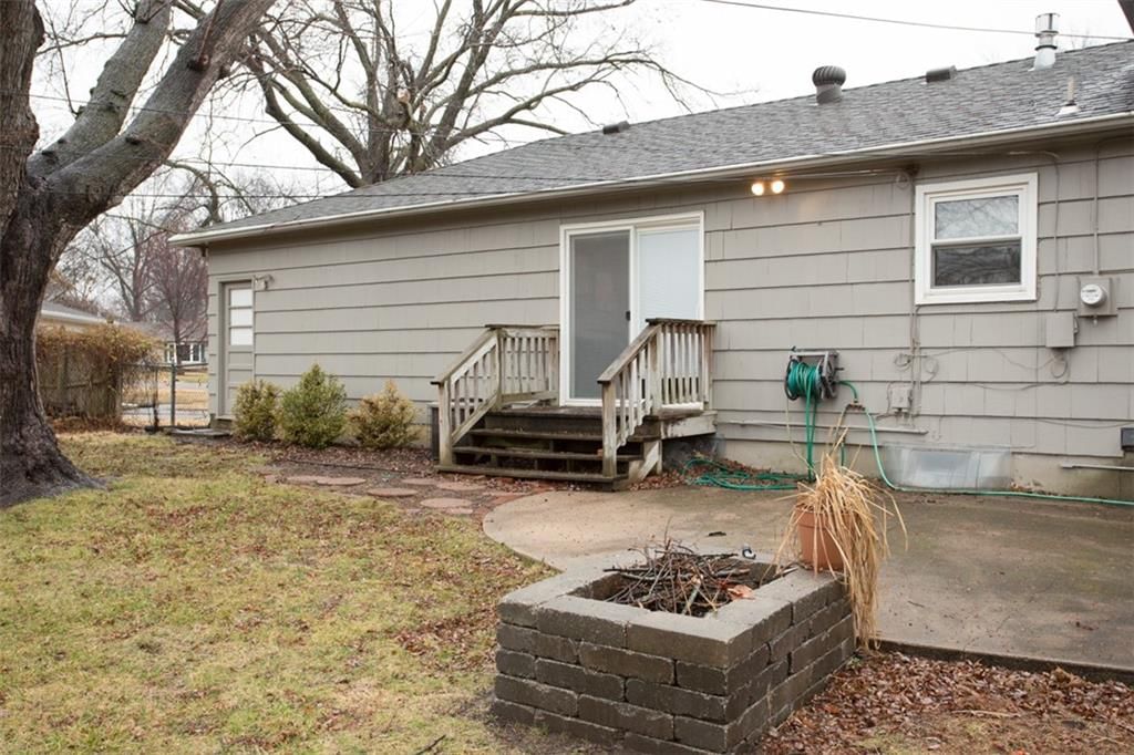 9706 HAYES Drive — photo 33