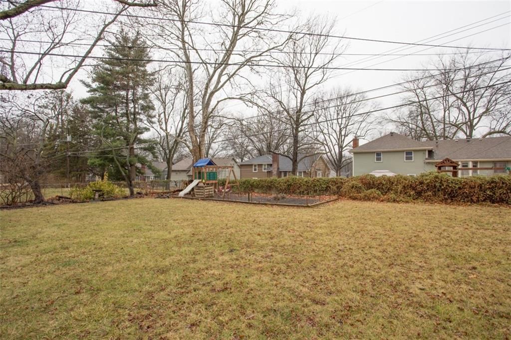 9706 HAYES Drive — photo 35
