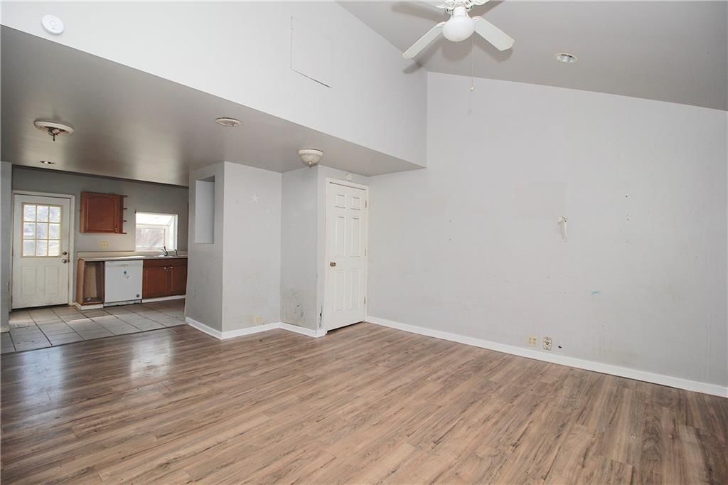 430 E 2nd Avenue — photo 7