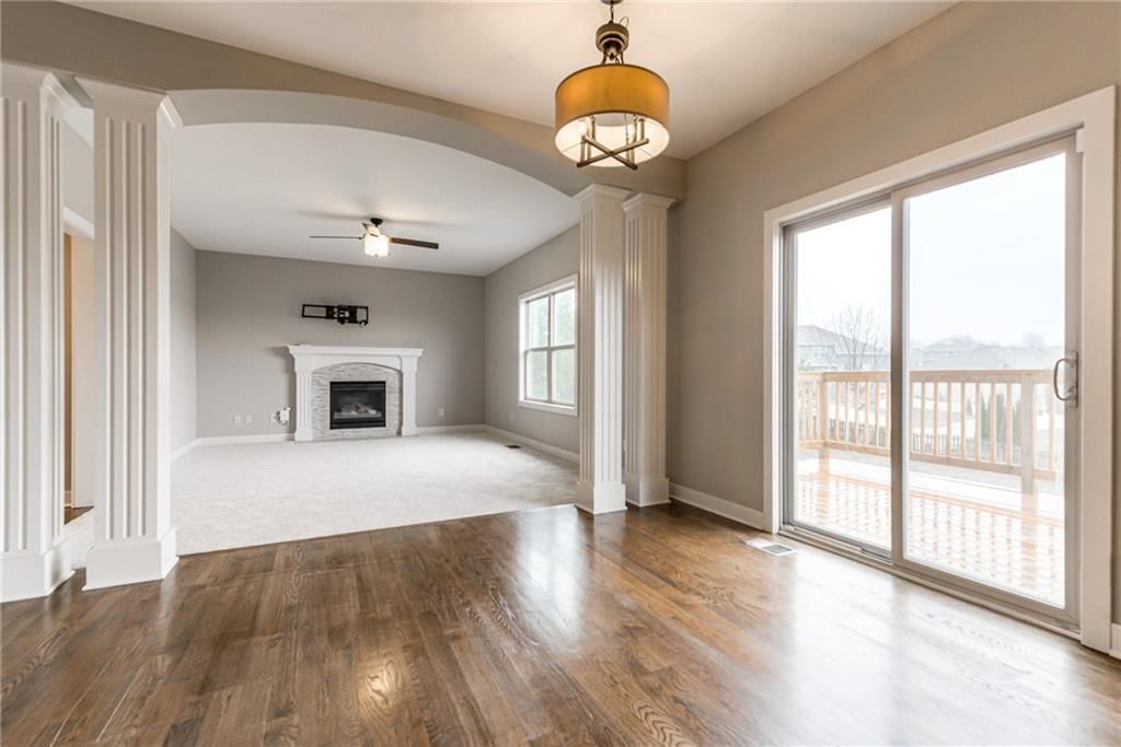 9735 N Elm Street — photo 14