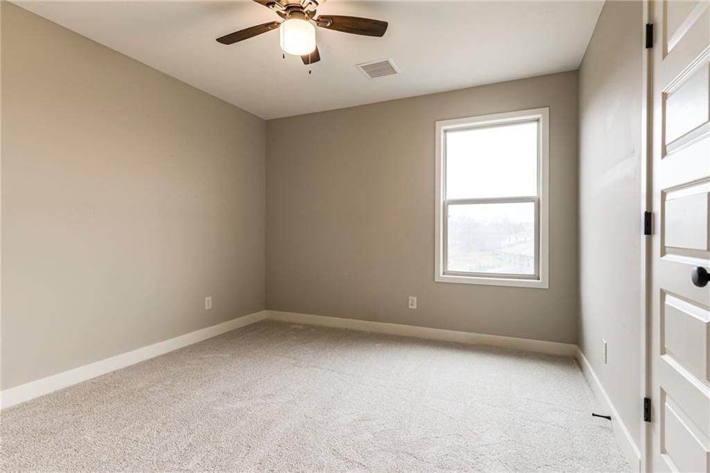 9735 N Elm Street — photo 33