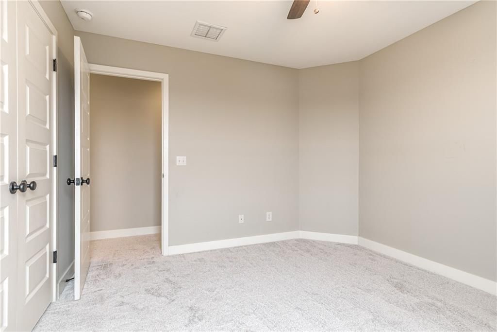 9735 N Elm Street — photo 34