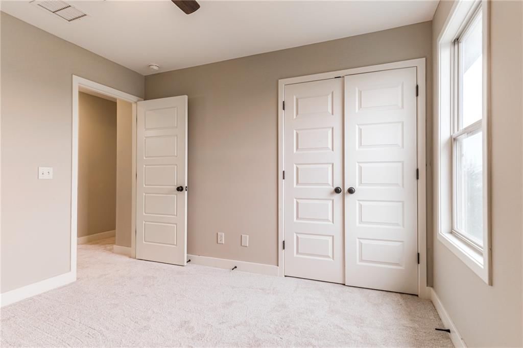 9735 N Elm Street — photo 37