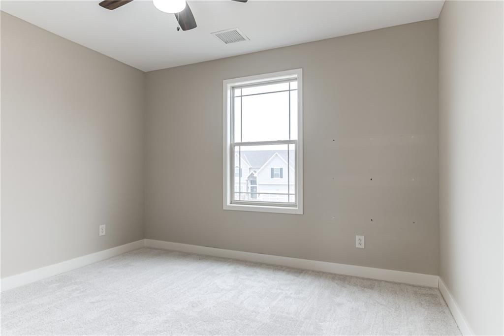 9735 N Elm Street — photo 39