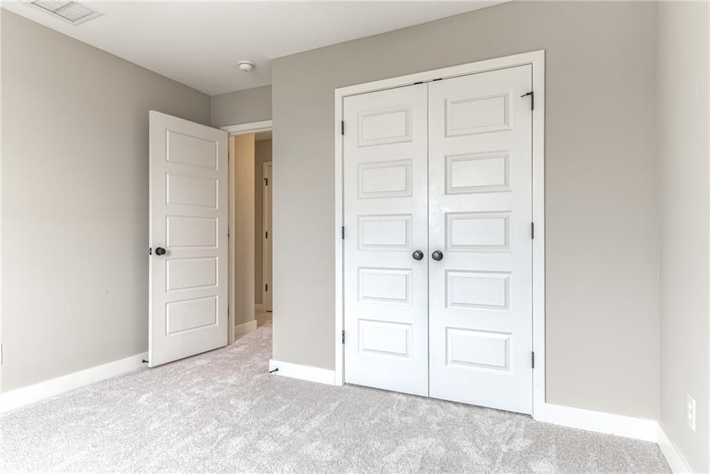 9735 N Elm Street — photo 40