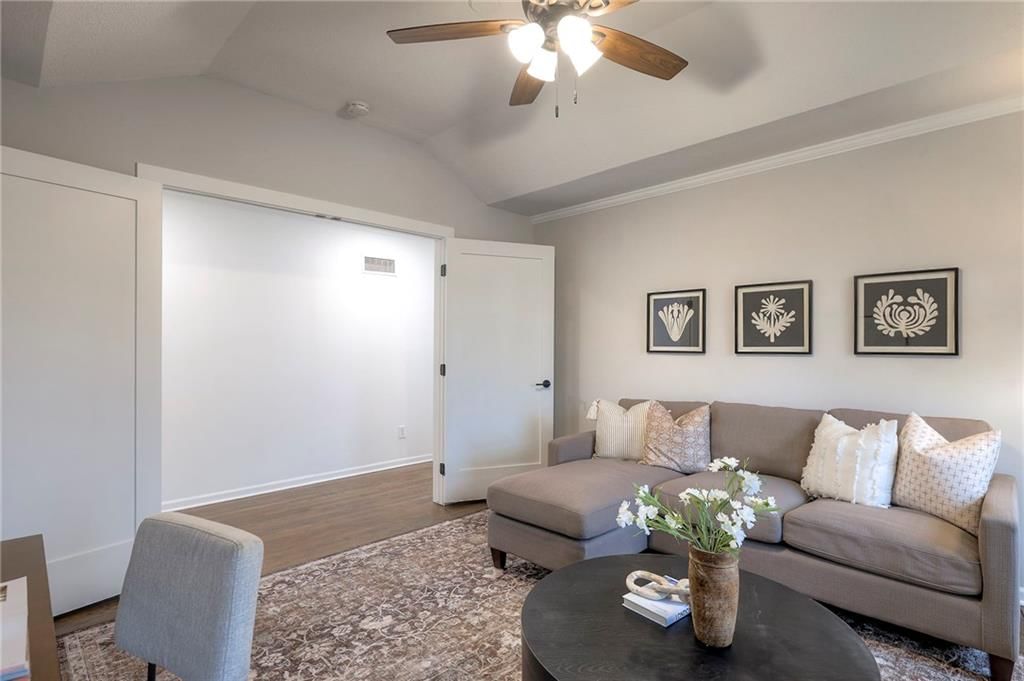 12113 Cherokee Street — photo 30