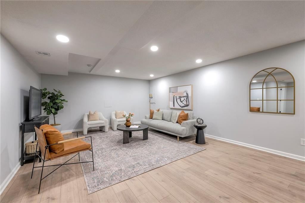 12113 Cherokee Street — photo 38