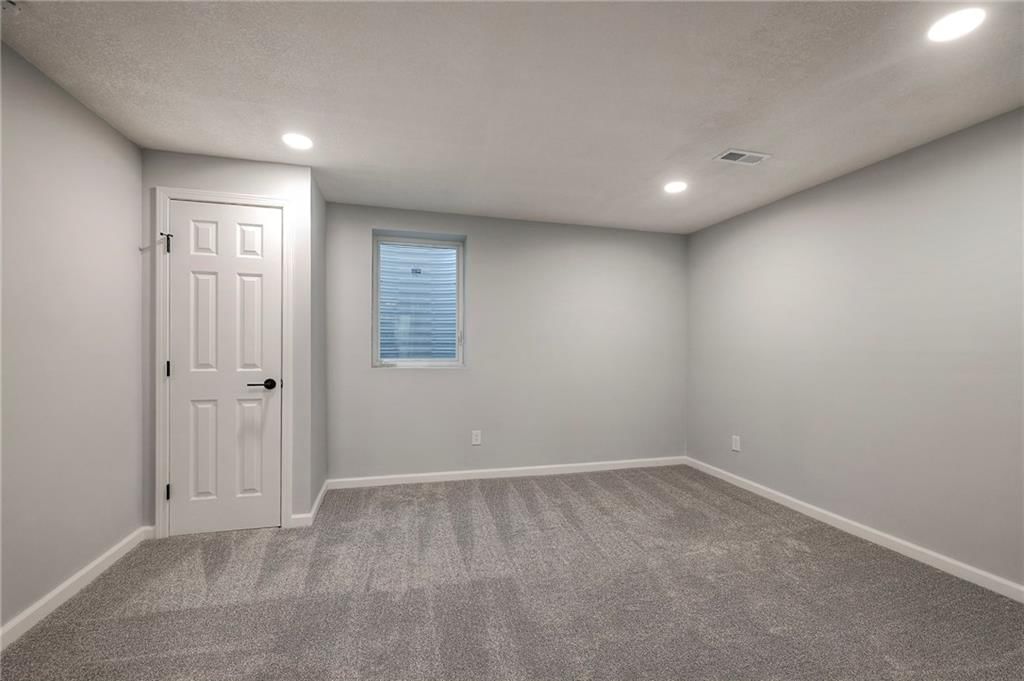 12113 Cherokee Street — photo 41
