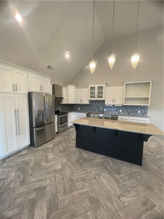 585 NW 500 Road — photo 9