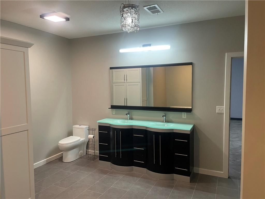 585 NW 500 Road — photo 14